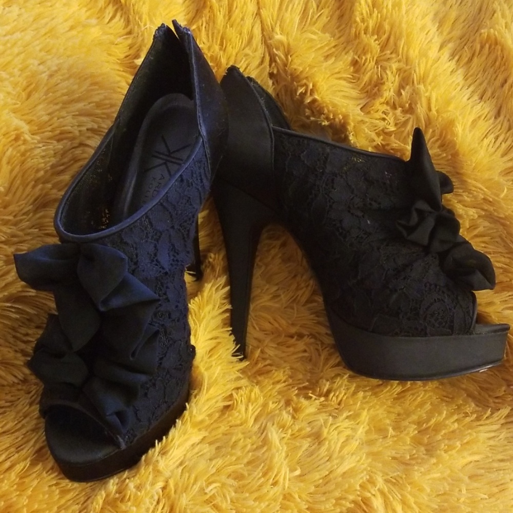 Kardashian Kollection Heel